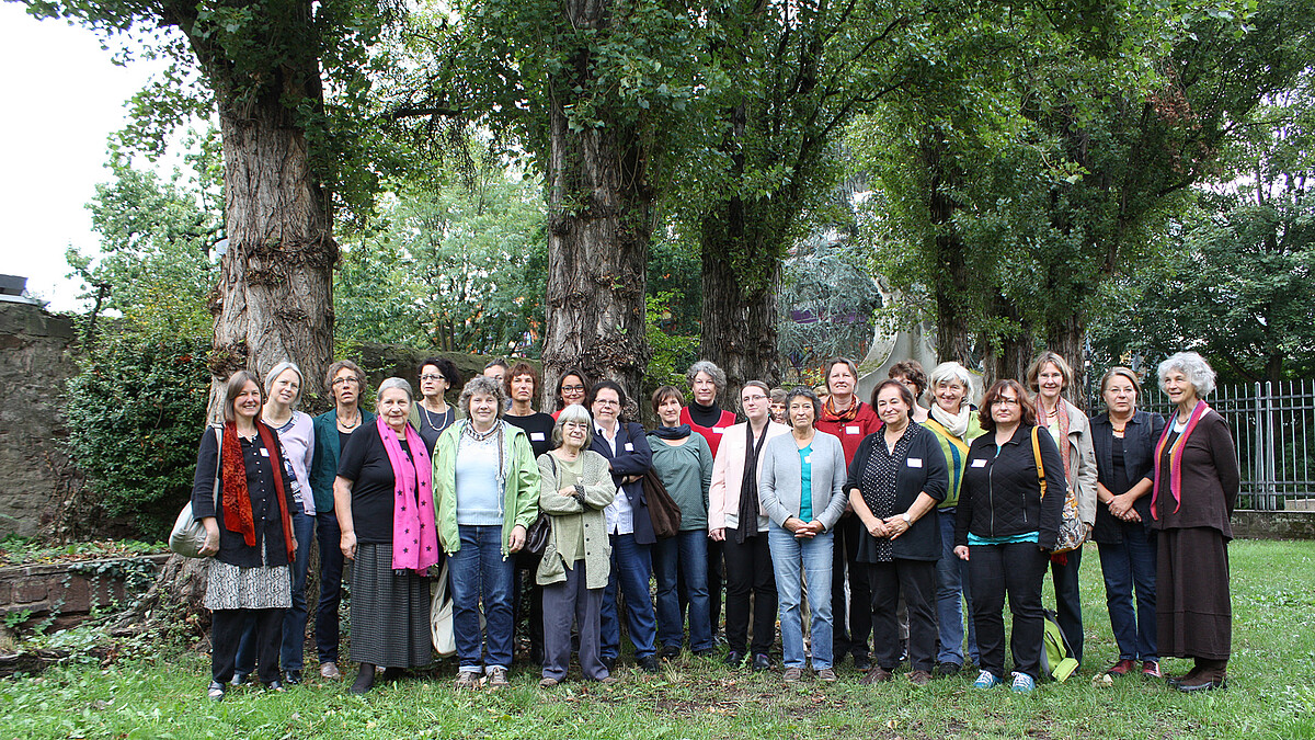 Gruppenfoto von Frauen der Tagung in Trier, 2015.